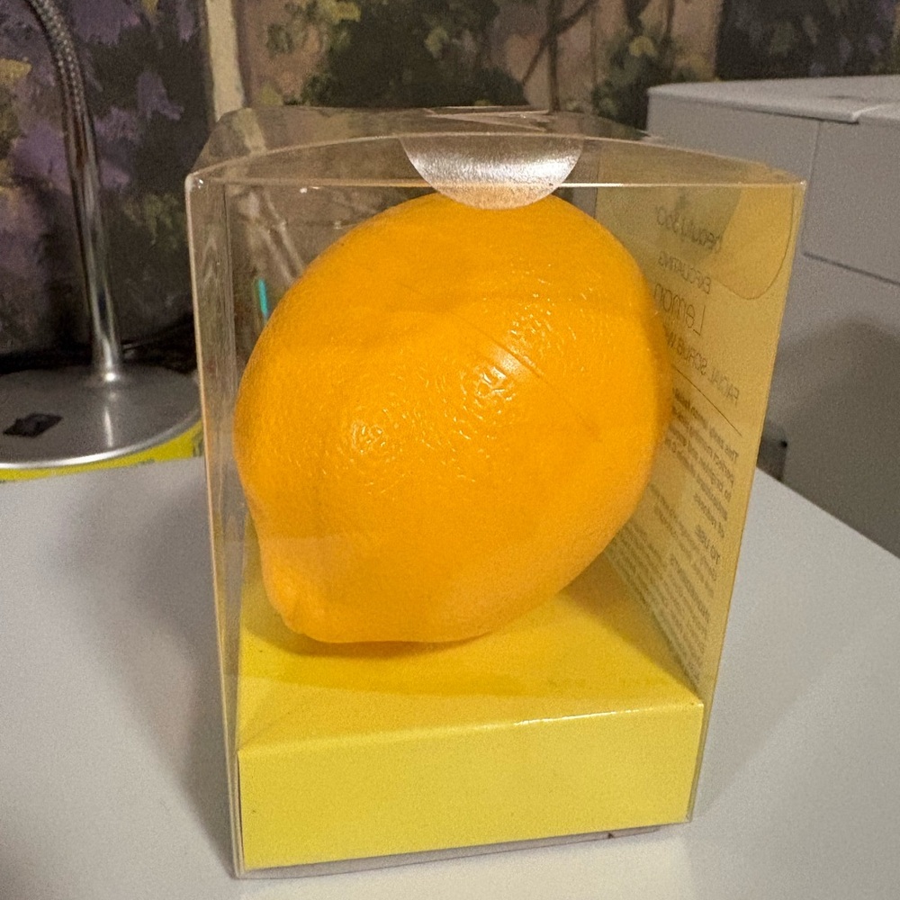 CVS Beauty 360 Exfoliating Lemon Facial Scrub With Vitamin C, NO LONGER SOLD NEW - Picture 3 of 4